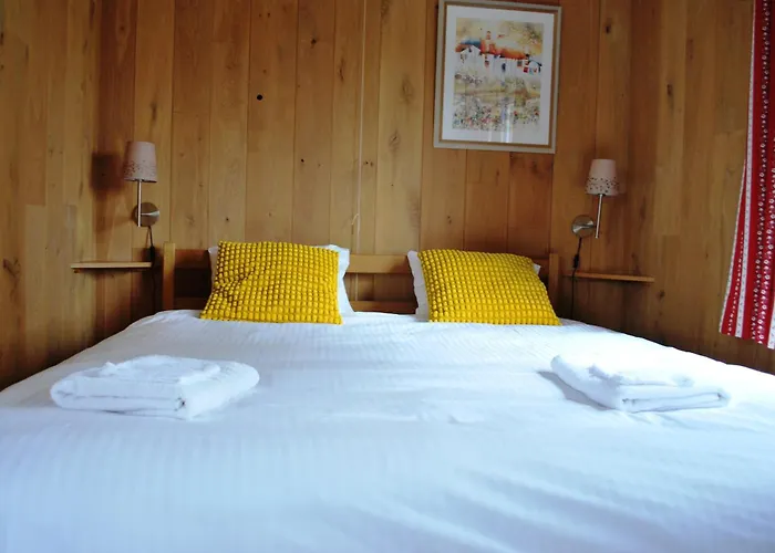 Le Chalet A Bonnerue